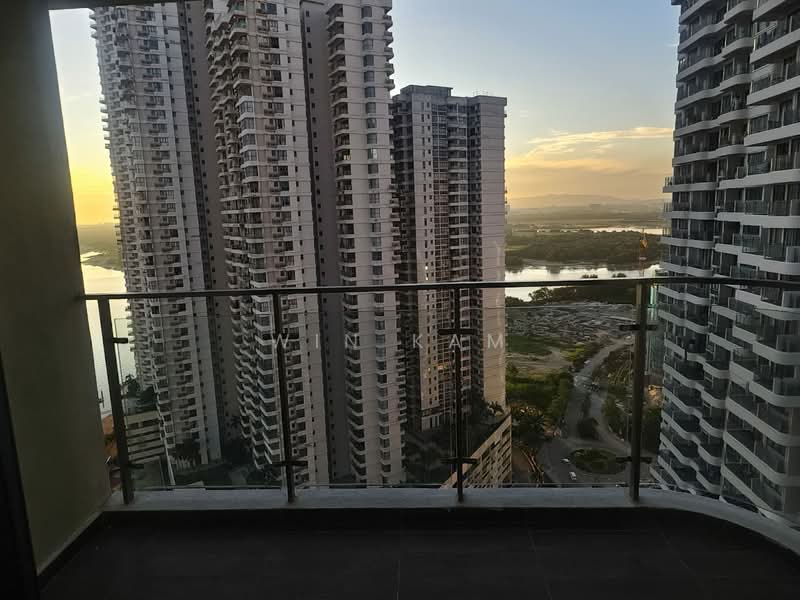 Kondominium untuk Disewa di Amberside @ Country Garden Danga Bay - Win Kam - Balcony - PropertyGuru.com.my
