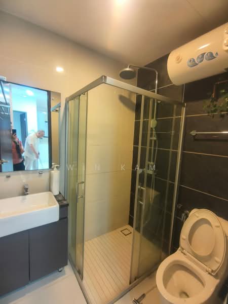 Kondominium untuk Disewa di Amberside @ Country Garden Danga Bay - Win Kam - Bathroom - PropertyGuru.com.my