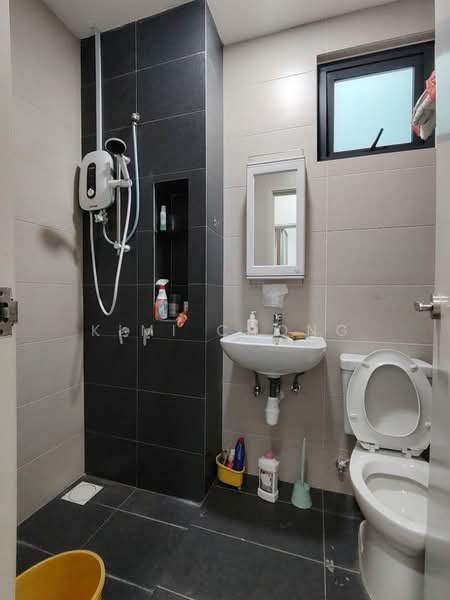 Kondominium untuk Disewa di Pacific Star - Kimi Chong - Bathroom - PropertyGuru.com.my