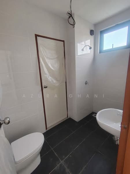 Rumah Berkembar untuk Dijual di Kepala Batas (Penang) - Azura Ghani - Bathroom - PropertyGuru.com.my