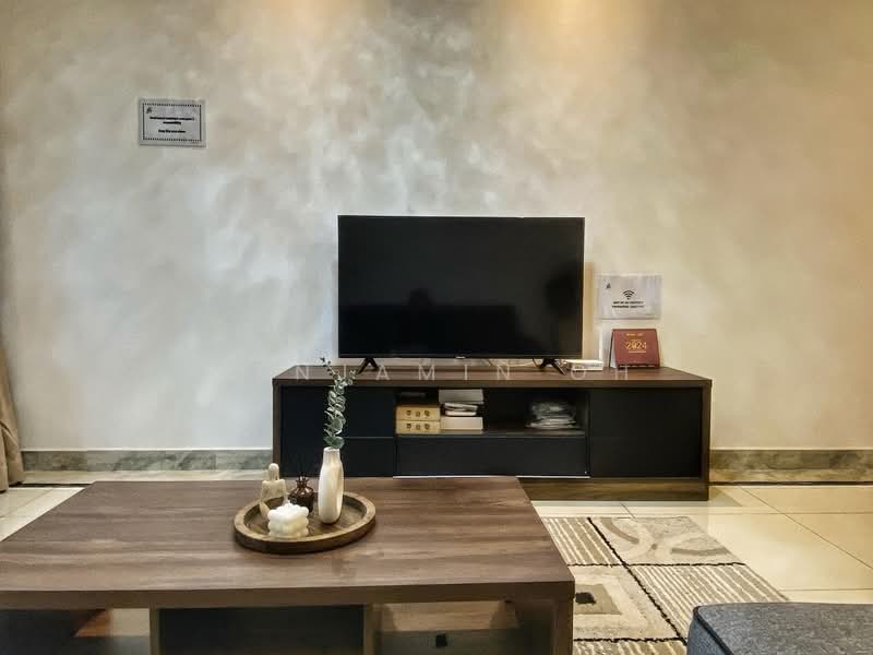 Servis Apartment untuk Disewa di R&F Princess Cove Phase 1 - Benjamin Oh - Living Room - PropertyGuru.com.my