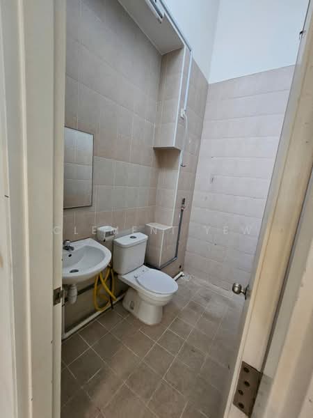 Semi-Detached House for Sale in Setia Impian (Setia Alam) - Clement Yew - Bathroom - PropertyGuru.com.my