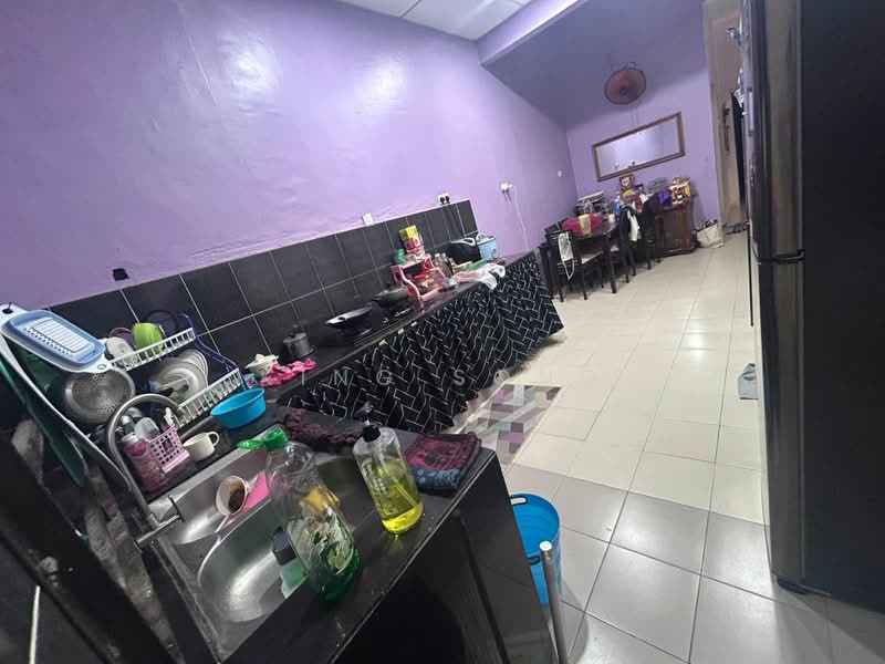 Rumah Teres 1 Tingkat untuk Dijual di Taman Maju (Jasin) - King Song - Kitchen - PropertyGuru.com.my