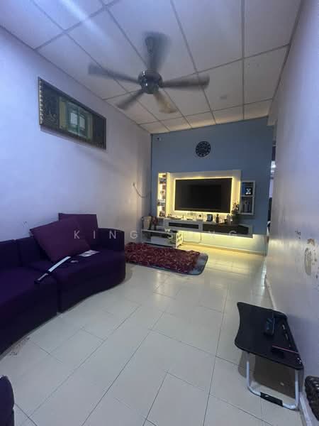 Rumah Teres 1 Tingkat untuk Dijual di Taman Maju (Jasin) - King Song - Living Room - PropertyGuru.com.my