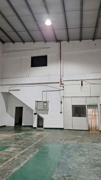 Semi-D Factory for Rent in Taman Desa Cemerlang (Ulu Tiram) - Sky Tan - Interior - PropertyGuru.com.my