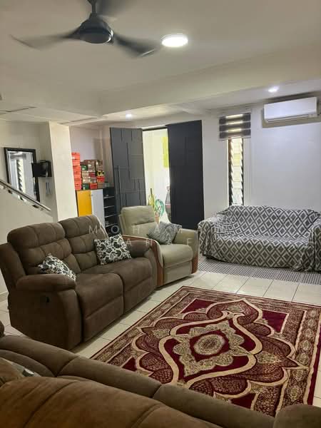 Rumah Teres 2 Tingkat untuk Dijual di Saujana Damansara (Damansara Damai) - Mohamad Hanafi - Living Room - PropertyGuru.com.my
