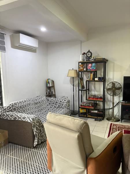 Rumah Teres 2 Tingkat untuk Dijual di Saujana Damansara (Damansara Damai) - Mohamad Hanafi - Living Room - PropertyGuru.com.my