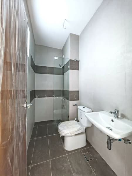 Cluster House for Sale in Taman Impian Emas (Skudai) - Karl Lim - Bathroom - PropertyGuru.com.my
