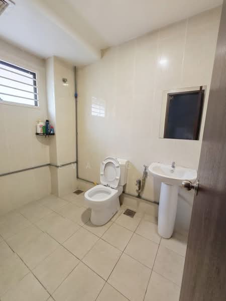 Rumah Teres 2.5 Tingkat untuk Dijual di Taman Meranti Jaya (Puchong) - Evan Goh - Bathroom - PropertyGuru.com.my