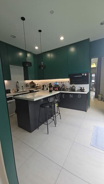 Semi-Detached House for Sale in Telok Panglima Garang (Selangor) - Yoke Leng Sew - Kitchen - PropertyGuru.com.my