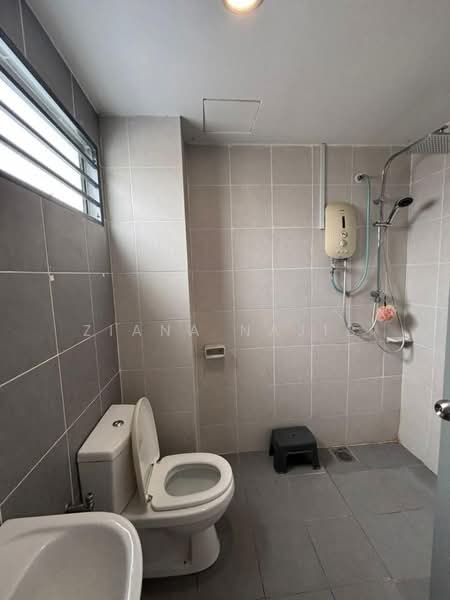 Terraced House for Sale in Kuala Selangor (Selangor) - Ziana Najib - Bathroom - PropertyGuru.com.my