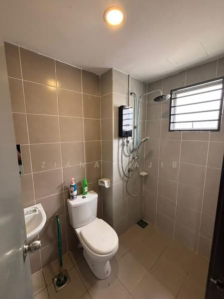 Terraced House for Sale in Kuala Selangor (Selangor) - Ziana Najib - Bathroom - PropertyGuru.com.my