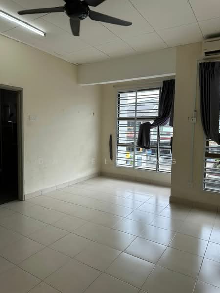 2-storey Terraced House for Sale in Bandar Tiram (Ulu Tiram) - Daniel Yong - Living Room - PropertyGuru.com.my