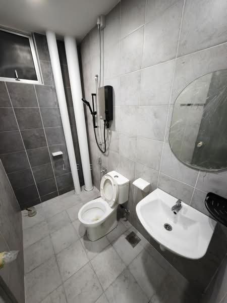 Pangsapuri untuk Dijual di Residensi Falim (PR1MA Falim) - Lee Muzi - Bathroom - PropertyGuru.com.my