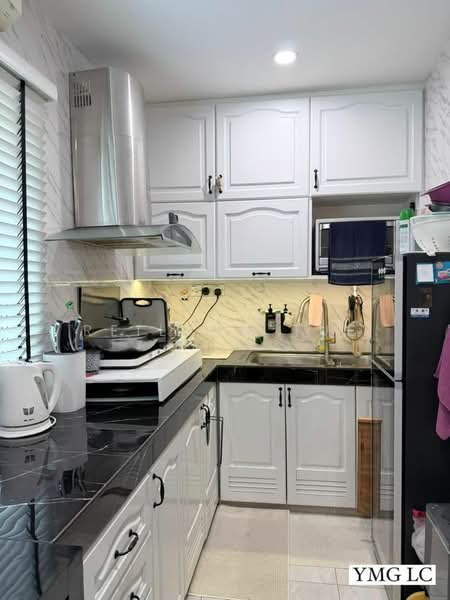 Terraced House for Sale in Bandar Botanic (Klang) - Reilynn Tue - Kitchen - PropertyGuru.com.my