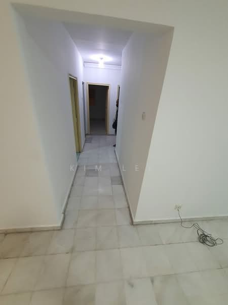 Condominium for Sale at Endah Regal Condominium - Kim Lee - Corridor - PropertyGuru.com.my