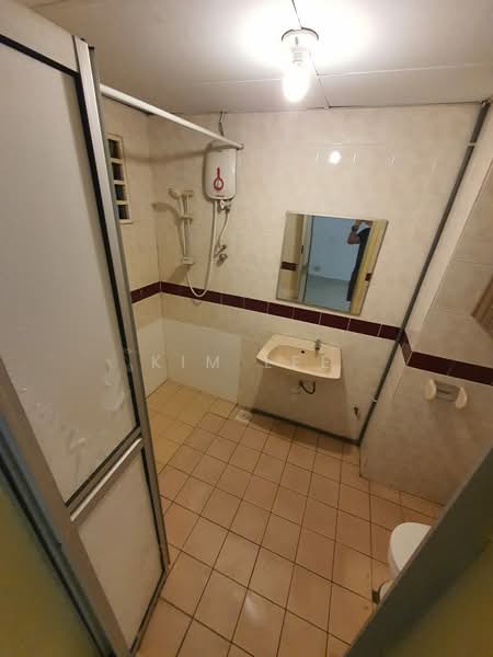 Condominium for Sale at Endah Regal Condominium - Kim Lee - PropertyGuru.com.my