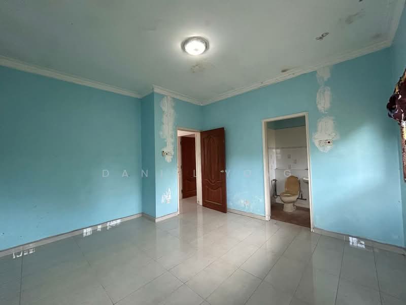 Rumah Teres 2 Tingkat untuk Disewa di Taman Bukit Tiram (Ulu Tiram) - Daniel Yong - Bathroom - PropertyGuru.com.my