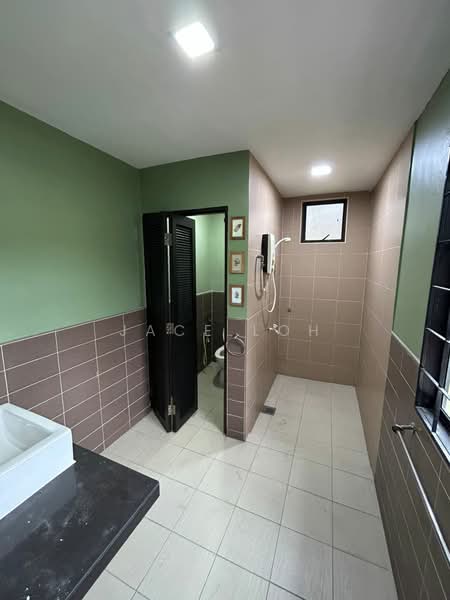 Rumah Banglo untuk Disewa di Kampung Bahru (Johor Bahru) - Jace Loh - Bathroom - PropertyGuru.com.my