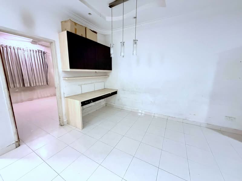 1.5-storey Terraced House for Sale in Taman Gaya (Ulu Tiram) - Karl Lim - Interior - PropertyGuru.com.my