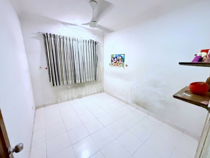 1.5-storey Terraced House for Sale in Taman Gaya (Ulu Tiram) - Karl Lim - Interior - PropertyGuru.com.my