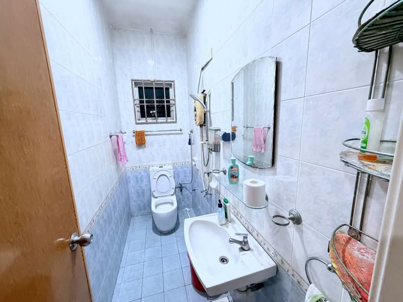 1.5-storey Terraced House for Sale in Taman Gaya (Ulu Tiram) - Karl Lim - PropertyGuru.com.my