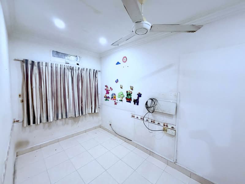 1.5-storey Terraced House for Sale in Taman Gaya (Ulu Tiram) - Karl Lim - PropertyGuru.com.my