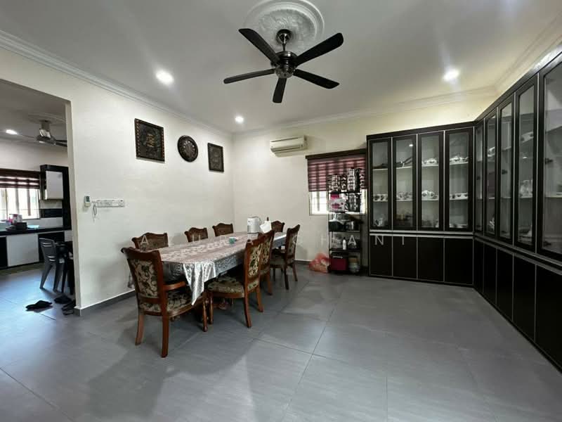 Bungalow for Sale in Kepala Batas (Penang) - Azura Ghani - Dining Room - PropertyGuru.com.my
