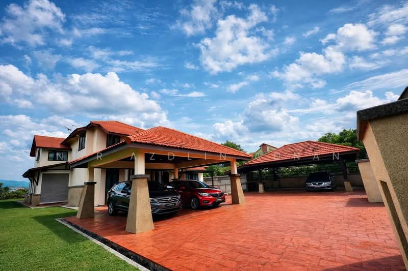 Bungalow for Sale in Bangi (Selangor) - Nor Azdlin Adnan - Exterior - PropertyGuru.com.my