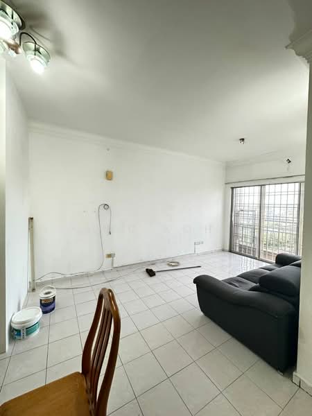 Pangsapuri untuk Dijual di Sutramas - Leo Koh - Living Room - PropertyGuru.com.my