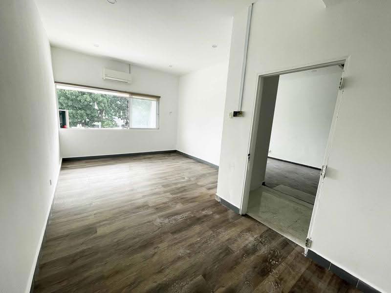 Kedai / Pejabat untuk Disewa di Damansara Kim (Petaling Jaya) - Eddie Hi - Interior - PropertyGuru.com.my