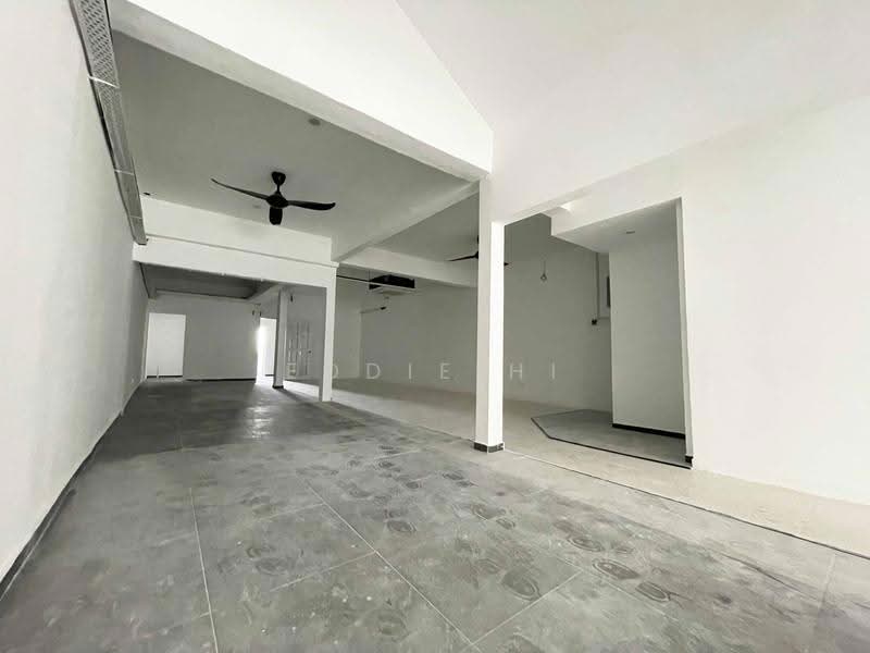 Kedai / Pejabat untuk Disewa di Damansara Kim (Petaling Jaya) - Eddie Hi - Interior - PropertyGuru.com.my