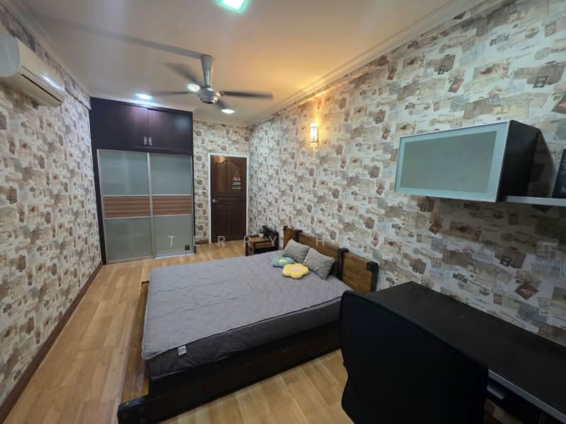 Service Residence for Sale at Diamond Residences - Terry Hoh - Bedroom - PropertyGuru.com.my