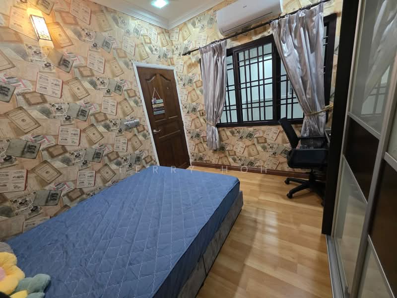 Service Residence for Sale at Diamond Residences - Terry Hoh - Bedroom - PropertyGuru.com.my