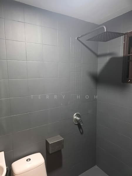 Service Residence for Sale at Diamond Residences - Terry Hoh - Bathroom - PropertyGuru.com.my