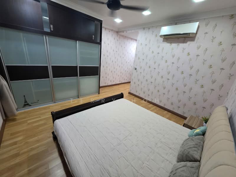 Service Residence for Sale at Diamond Residences - Terry Hoh - Bedroom - PropertyGuru.com.my