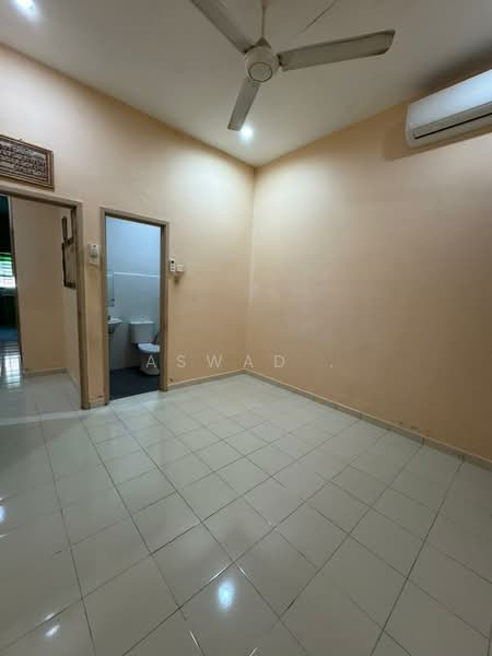Rumah Teres 1 Tingkat untuk Dijual di Bertam Perdana (Kepala Batas) - Aswad . - Bedroom - PropertyGuru.com.my