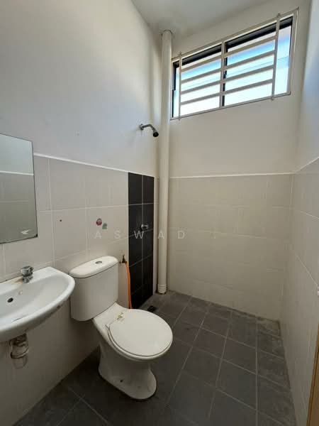 Rumah Teres 1 Tingkat untuk Dijual di Bertam Perdana (Kepala Batas) - Aswad . - Bathroom - PropertyGuru.com.my