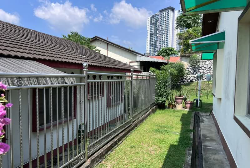 Rumah Banglo untuk Dijual di Seksyen 12 (Petaling Jaya) - Yeevy Lee - Exterior - PropertyGuru.com.my