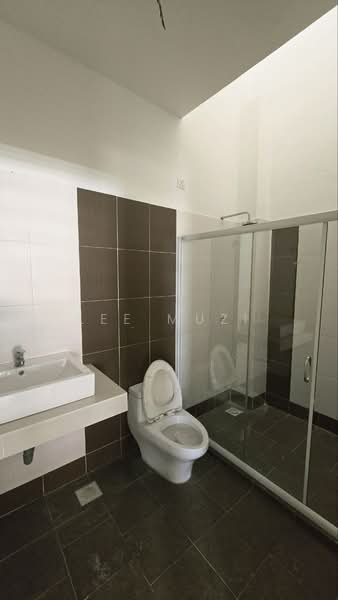 2-storey Terraced House for Sale in Station 18 (Ipoh) - Lee Muzi - Bathroom - PropertyGuru.com.my