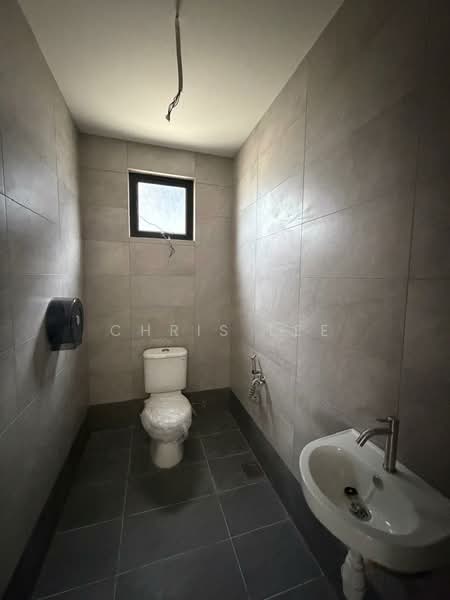 Kilang untuk Disewa di Kampung Sri Cheeding (Jenjarom) - Chris Lee - Bathroom - PropertyGuru.com.my