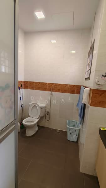 2-storey Terraced House for Sale in Permas Jaya (Johor) - Daniel Yong - Bathroom - PropertyGuru.com.my