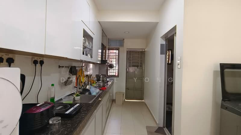 2-storey Terraced House for Sale in Permas Jaya (Johor) - Daniel Yong - Kitchen - PropertyGuru.com.my