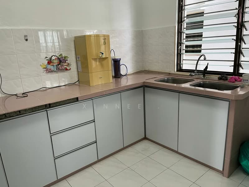 Pangsapuri untuk Disewa di Taman Pekaka Apartment - Xinnee . - Kitchen - PropertyGuru.com.my