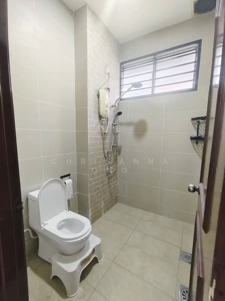 1.5-storey Terraced House for Rent in Skudai (Johor) - Chrisanna Ong - Bathroom - PropertyGuru.com.my