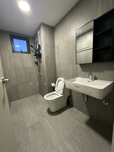 Servis Apartment untuk Dijual di Savvy @ Riana Dutamas - Ryan Tan - Bathroom - PropertyGuru.com.my