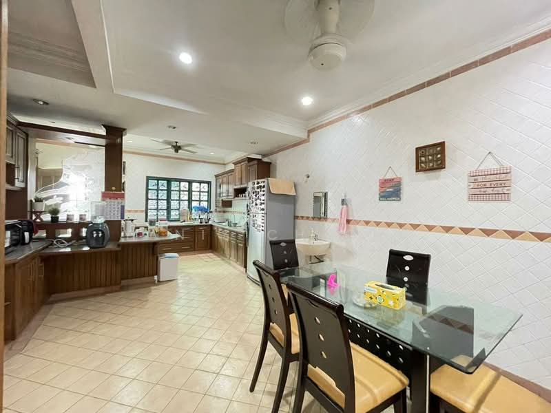 2-storey Terraced House for Sale in Taman Bukit Maluri (Kepong) - Yanis Cheong - Kitchen - PropertyGuru.com.my