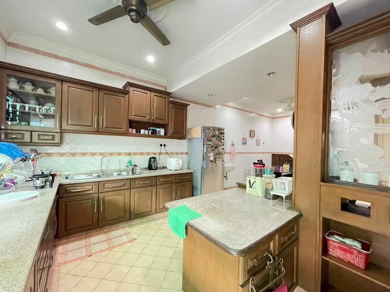 2-storey Terraced House for Sale in Taman Bukit Maluri (Kepong) - Yanis Cheong - Kitchen - PropertyGuru.com.my