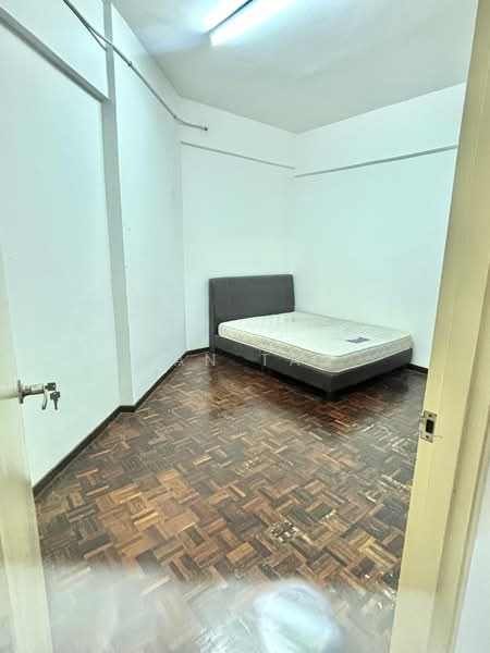 Condominium for Sale at Leader Garden - Jan Tan - Bedroom - PropertyGuru.com.my