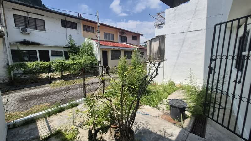 Rumah Teres 2 Tingkat untuk Dijual di Ipoh Garden (Ipoh) - Lee Muzi - Exterior - PropertyGuru.com.my